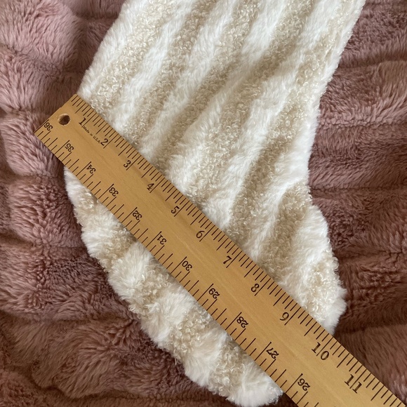 WONDERSHOP FAUX FUR CHRISTMAS STOCKING NWT - Picture 8 of 9